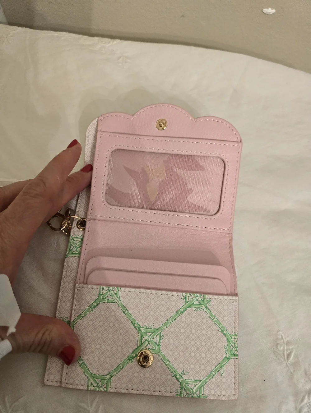 Lilly Pulitzer Snap ID Card Case in the Butterfly Trellis Pattern- New With Tags - Picture 4 of 8